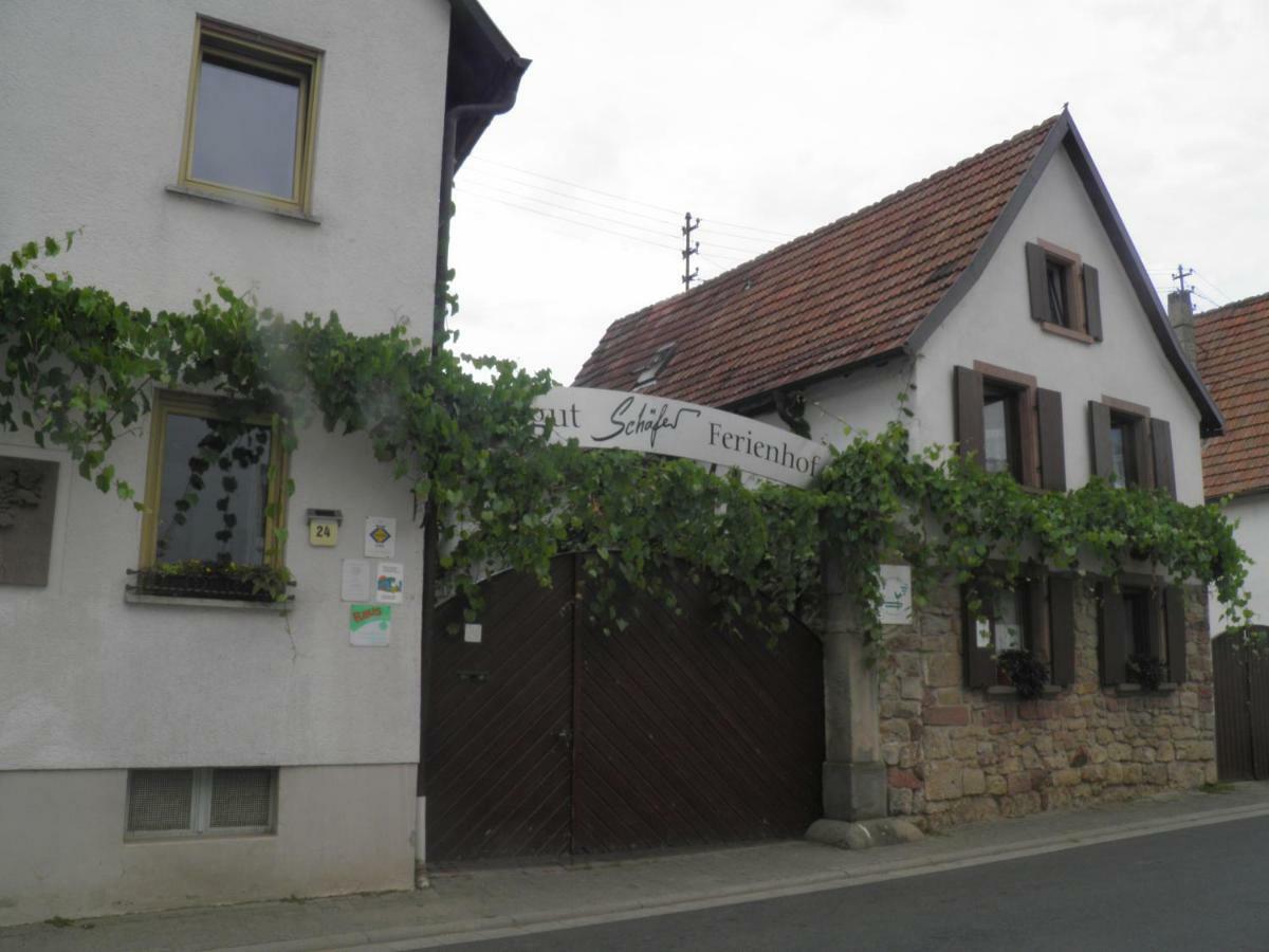 Weingut-Ferienhof Schaefer Apartment Gocklingen Bagian luar foto